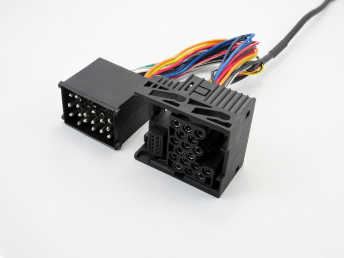 Адаптер Yatour YT-M09 BM1 для магнитол BMW / Mini Cooper (17-pin)