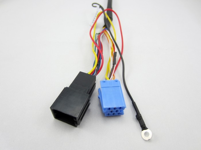 Адаптер Yatour YT-M07 VW8 для магнитол Volkswagen / Audi / Skoda 8-pin