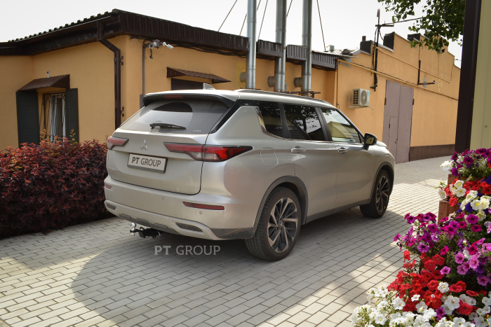 ТСУ /съемный квадрат/ MITSUBISHI OutLander 2022-