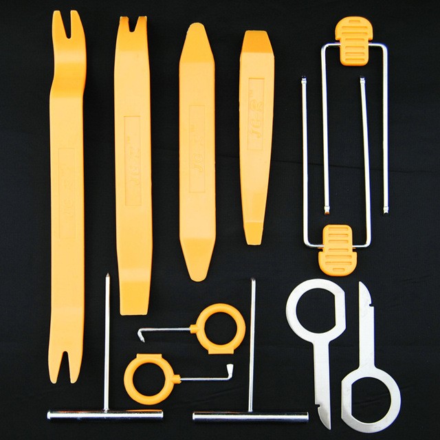 Набор инструментов 12в1