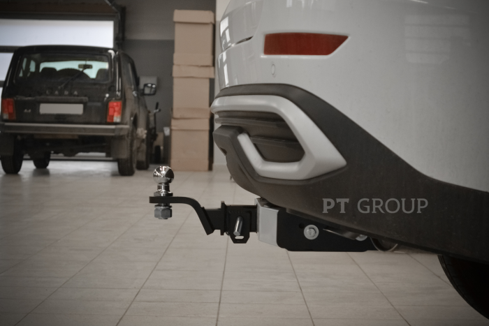 ТСУ /съемный квадрат/ с НЕРЖ накладкой HAVAL M6 2021- /H6 2014-